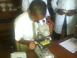   2014.10.01 Form One Student in the Science Lab
